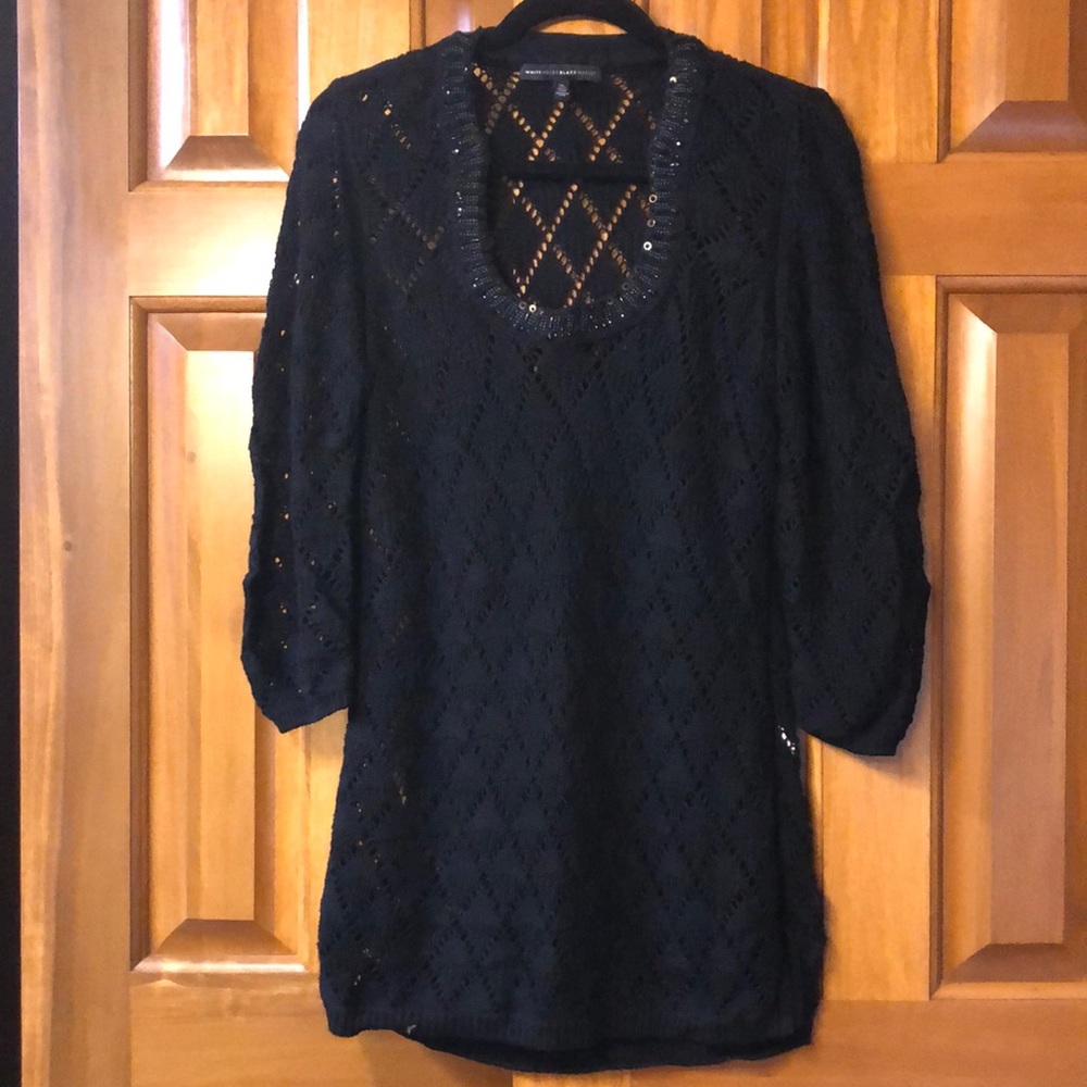 Perfect top for New Year’s Eve Parties. Excellent condition. Sequin collar.